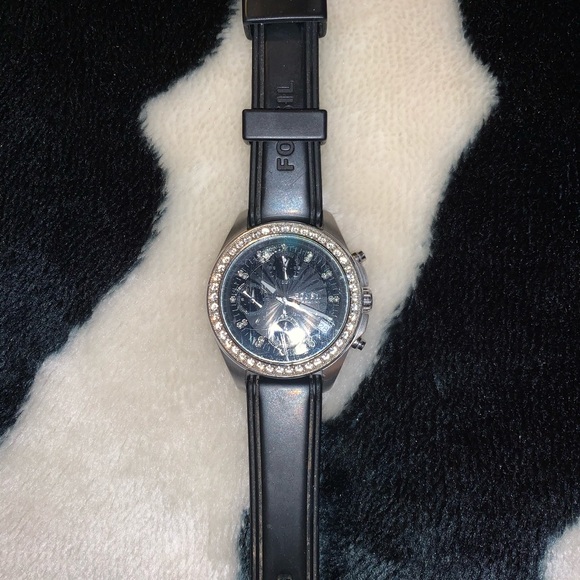 Woman’s fossil watch - Picture 2 of 3